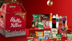 Marketlerin Yılbaşı Sepeti Fiyatları Belli Oldu İçindekiler Aynı Fiyatı İki Katı İşte Migros Carrefour ve Metro 2026 Yılbaşı Paketi Fiyatları - Ekonomi Hattı